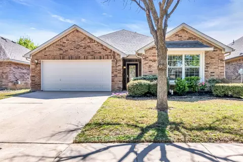 4504 Ridgeway Dr, Mansfield, TX 76063