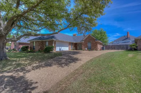 410 Fairmont Dr, Bossier City, LA 71111