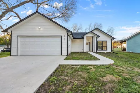 2703 W 4th Ave, Corsicana, TX 75110