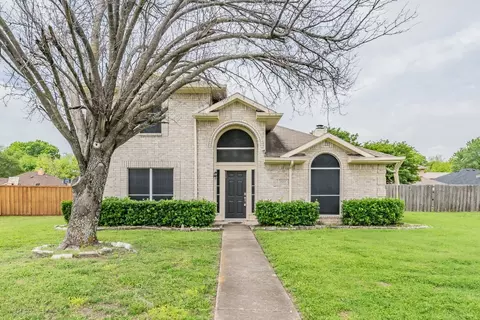 1533 Robin Ln, Lancaster, TX 75134