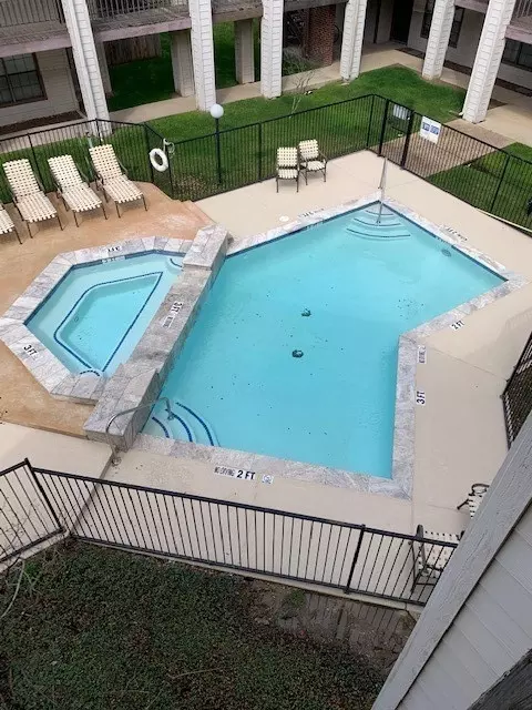 218 N Texas Blvd #215, Denton, TX 76201