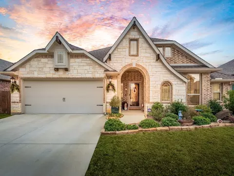 9025 Wichita Ln, Argyle, TX 76226