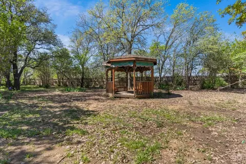 Exterior - 1319 E Fm 4, Cleburne, TX 76031 photo 9 of 14