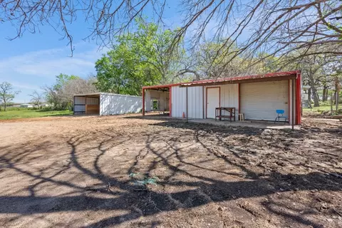 Exterior - 1319 E Fm 4, Cleburne, TX 76031 photo 11 of 14