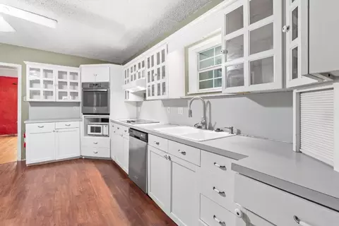 Kitchen - 1319 E Fm 4, Cleburne, TX 76031 photo 1 of 2