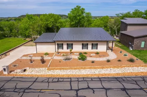 7820 Ravenswood Rd, Granbury, TX 76049