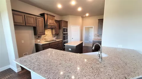 Kitchen - 49 Morrison Rd, Howe, TX 75459 photo 2 of 12