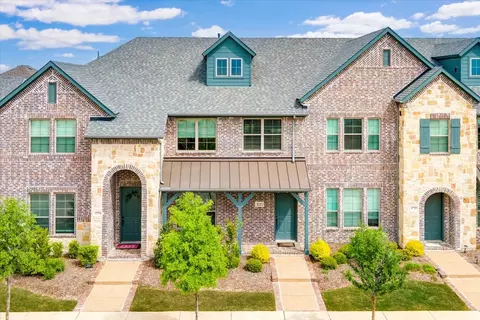 4737 Smokey Quartz Ln, Arlington, TX 76005