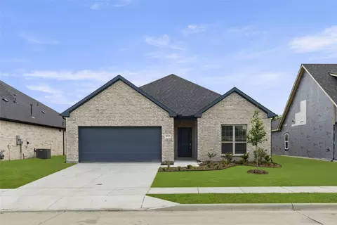 313 Brookstone Dr, Lavon, TX 75166