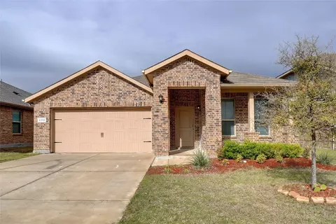 2312 Sadlers Crk, White Settlement, TX 76108
