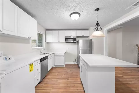 2559 E Pentagon Pkwy, Dallas, TX 75241