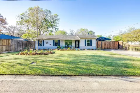 7306 Kuban Blvd, Fort Worth, TX 76120