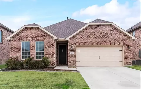 1829 Ranch Trail Rd, Aubrey, TX 76227