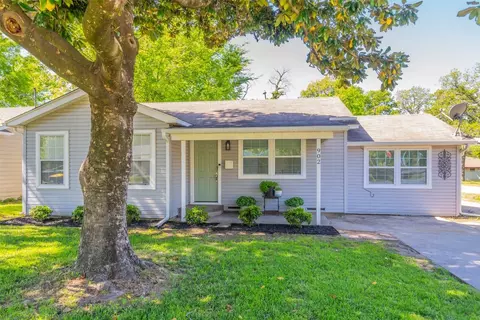 902 Howard St, Seagoville, TX 75159