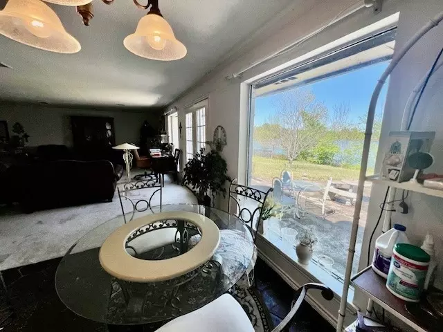 Dining - 1613 Lakeshore Dr, Sulphur Springs, TX 75482 photo 2 of 2