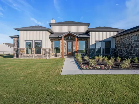 341 N Armstrong Rd, Venus, TX 76084