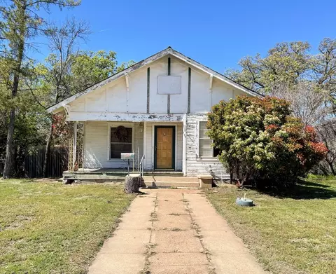 709 E 21st St, Cisco, TX 76437