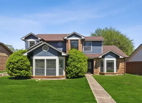 2613 Collins Blvd, Garland, TX 75044