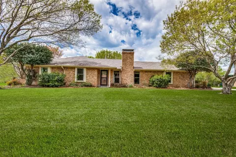 205 Prairie Crk, Red Oak, TX 75154