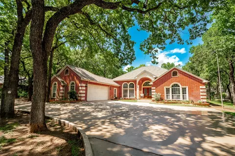 518 Post Oak Dr, Newark, TX 76071