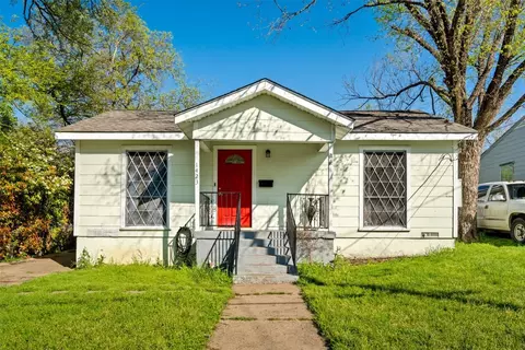 1423 Adelaide Dr, Dallas, TX 75216