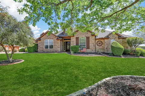3053 Big Springs Dr, Joshua, TX 76058