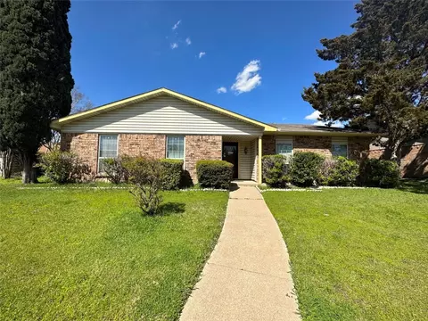 2225 E Peters Colony Rd, Carrollton, TX 75007