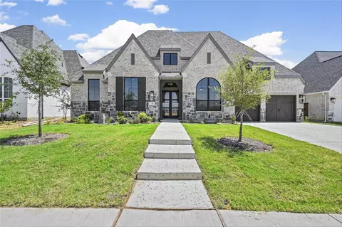 1010 Open Range Dr, Mansfield, TX 76063