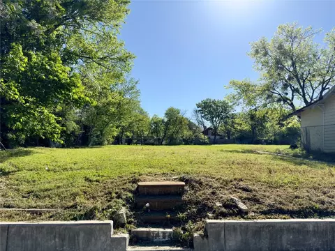 414 N Patton Ave, Dallas, TX 75203