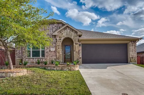 805 Richwood St, Crowley, TX 76036