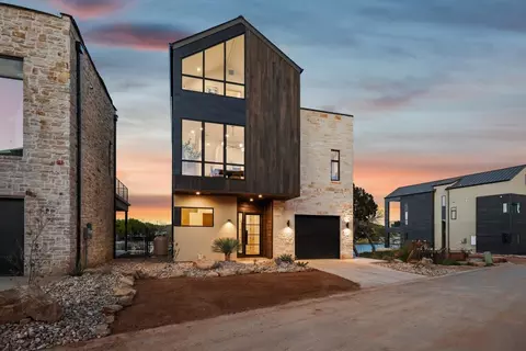 9 Breakwater Bnd, Graford, TX 76449