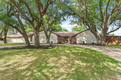 7367 Blairview Dr, Dallas, TX 75230