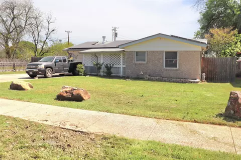 1617 Browning Dr, Arlington, TX 76010