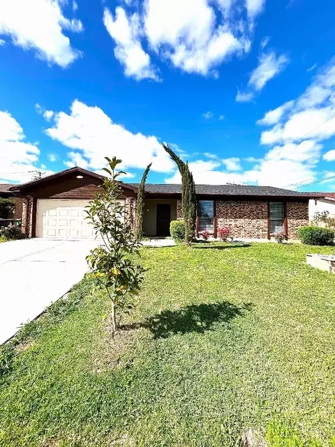 927 Highcrest Dr, Arlington, TX 76017