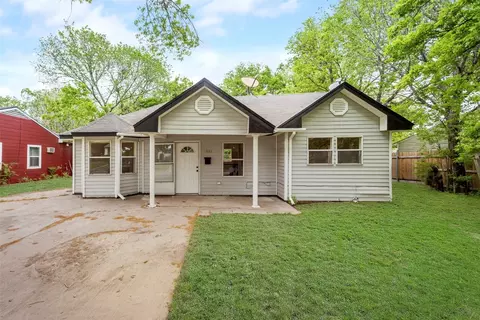 1661 Bell Ave, Blue Mound, TX 76131