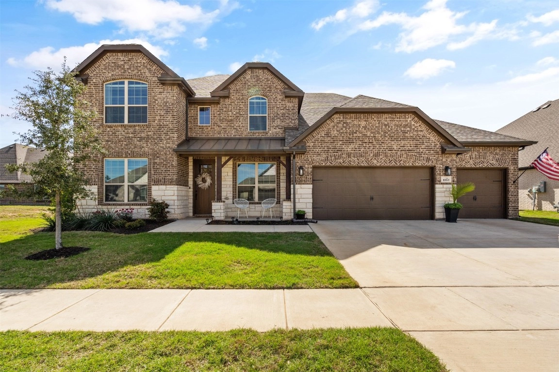 1053 Mickelson Dr  