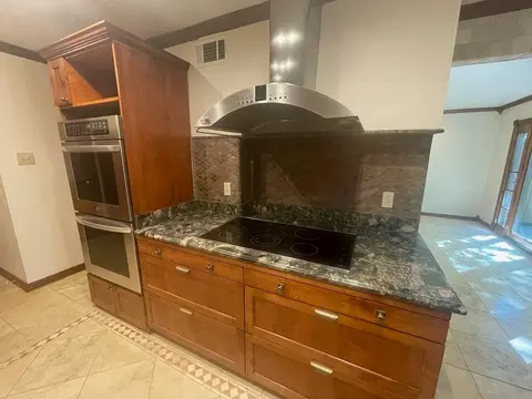 7440 E Northwest Hwy #117, Dallas, TX 75231