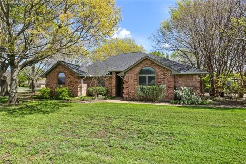 116 Buckhorn, Waxahachie, TX 75165