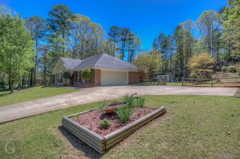 Exterior - 179 Aspen Dr, Minden, LA 71055 photo 5 of 10