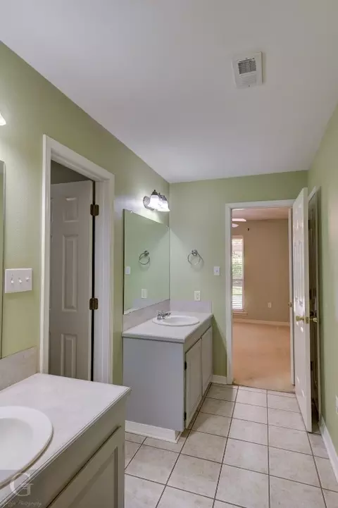 Bath - 179 Aspen Dr, Minden, LA 71055 photo 4 of 5