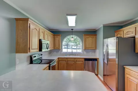 Kitchen - 179 Aspen Dr, Minden, LA 71055 photo 1 of 2