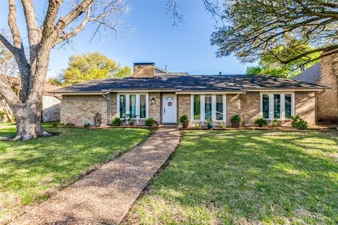 6917 Brentfield Dr, Dallas, TX 75248