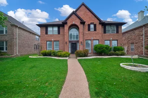 8901 High Meadows Dr, Plano, TX 75025
