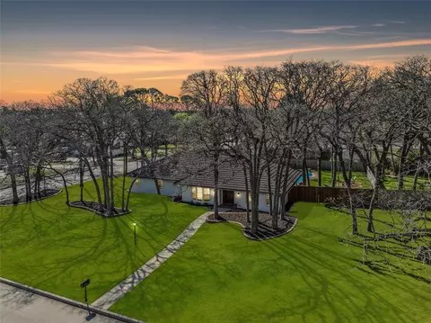 1813 Arthur Dr, Colleyville, TX 76034