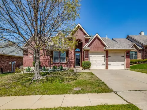2725 Pinto Dr, Denton, TX 76210