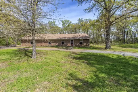 1437 Winding Ln, Greenville, TX 75402