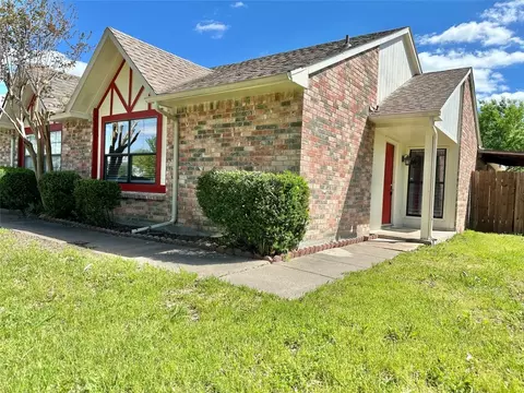 635 Stonewall Dr, Grand Prairie, TX 75052