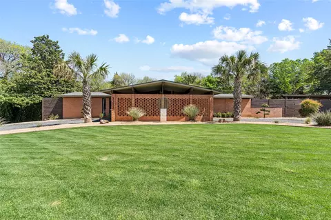 3232 S Ravinia Dr, Dallas, TX 75233