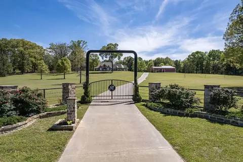 7594 N State Highway 155, Gilmer, TX 75644