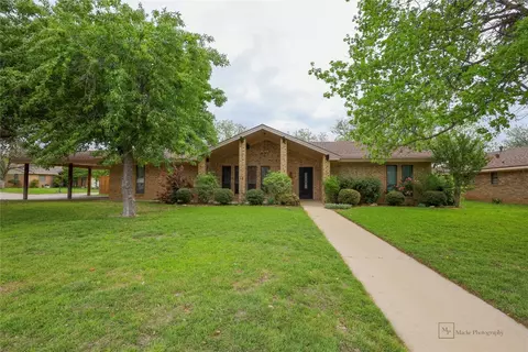4600 9th St, Brownwood, TX 76801